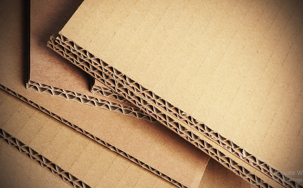 What is the Difference Between Cardboard and Corrugated Shipping Boxes?